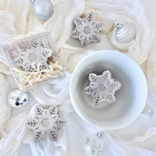 Load image into Gallery viewer, Hot Chocolate Bomb Snowflake - Vanilla Bean
