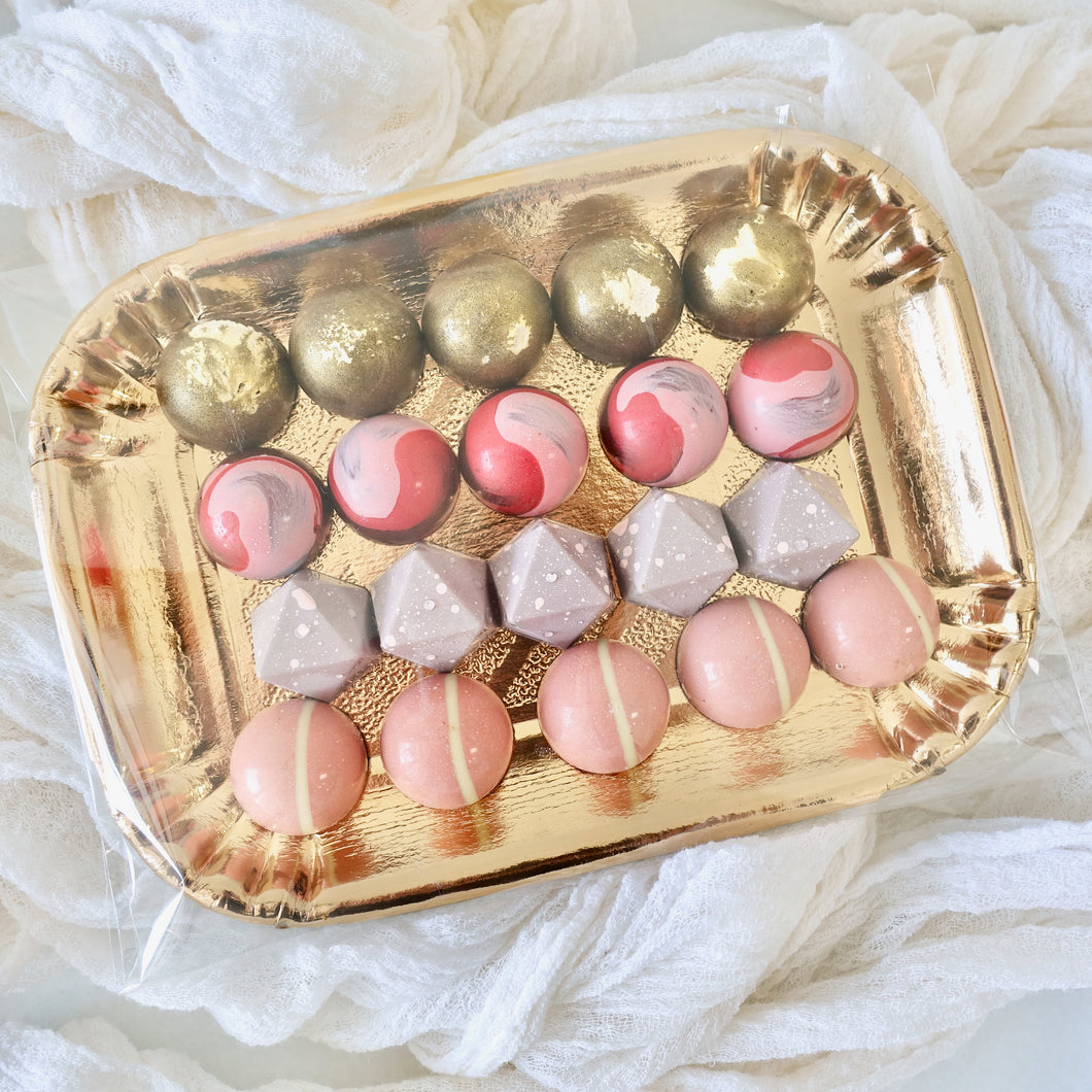 Gold Tray: Bonbons/Caramels (20 pieces)