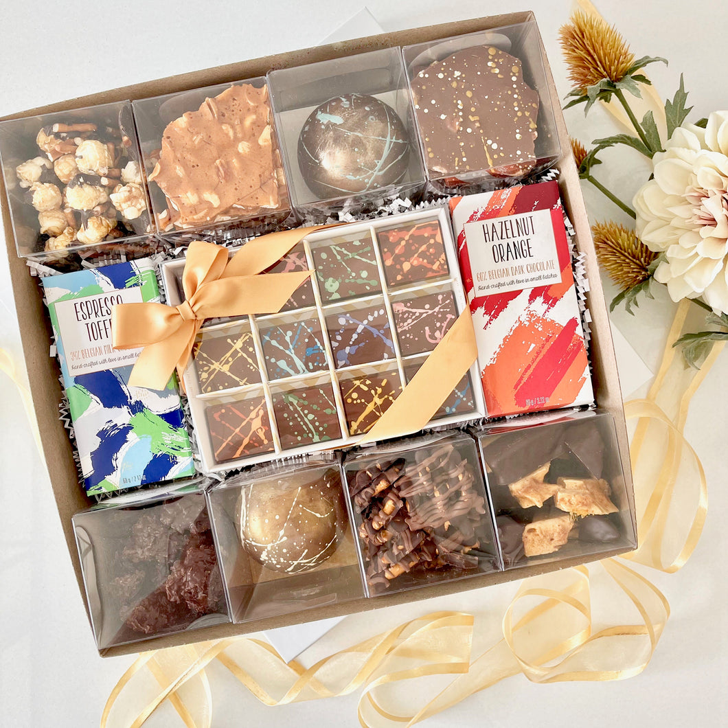 Gift Box Large - Choose 8 Cubes + 2 Chocolate Bars